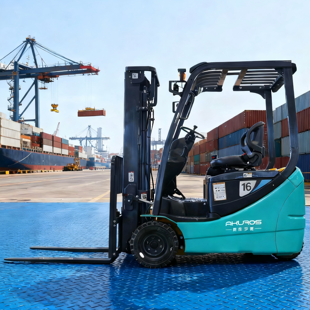 Akuros E16 3 Wheel Electric Forklift for Cold Storage: A Better Choice for Narrow Aisles and Dense Warehouse Layouts