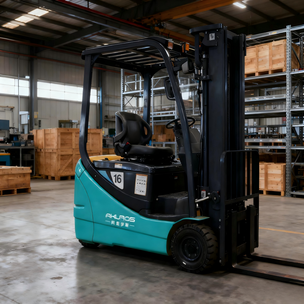 Best Forklift for Freezer Warehouse: 7 Factors You Must Know
