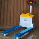 Akuros T20B Electric Pallet Truck for Cold Storage Warehouse